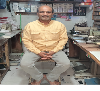 Khushi-Tailoring-Material-In-Sendhwa